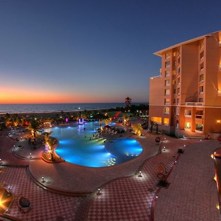Royal Tulip Sea Pearl Beach Resort & Spa Cox's Bazar Exterior photo