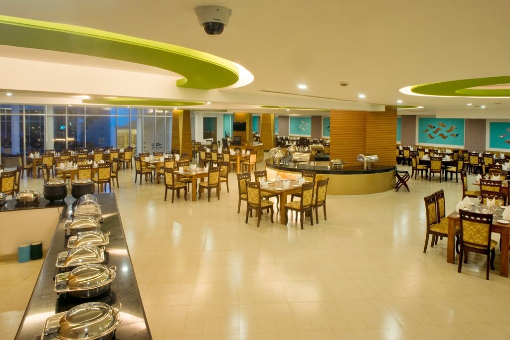 Royal Tulip Sea Pearl Beach Resort & Spa Cox's Bazar Restaurant photo