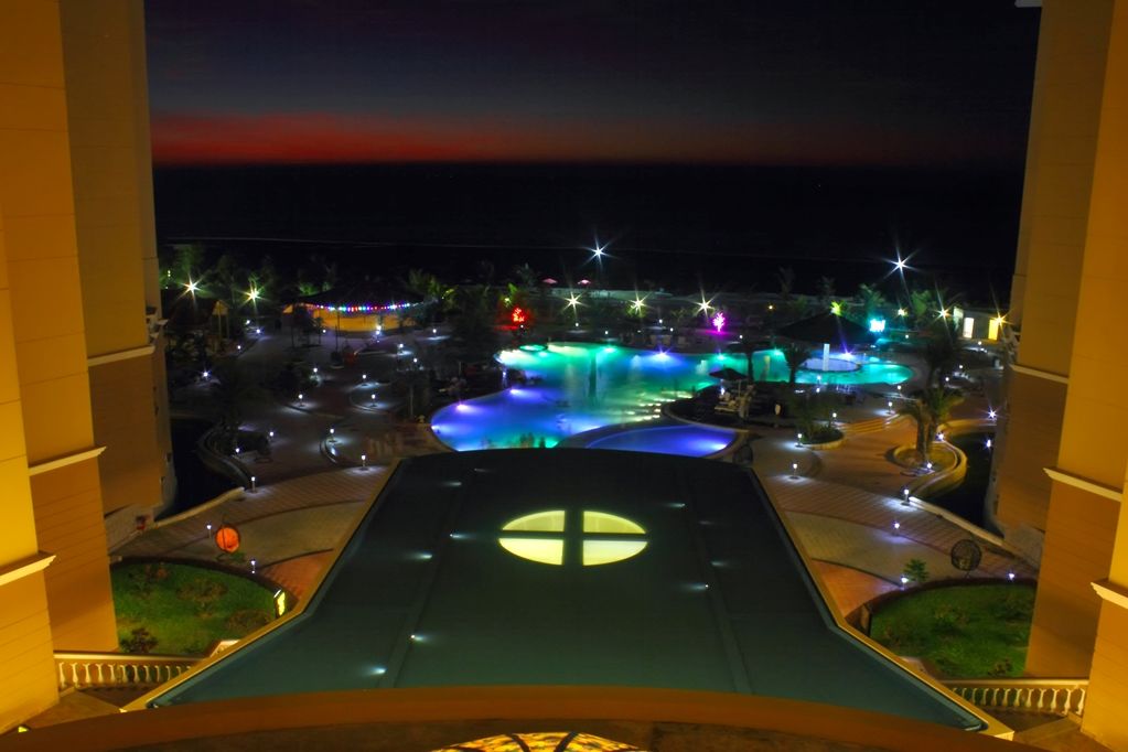 Royal Tulip Sea Pearl Beach Resort & Spa Cox's Bazar Exterior photo